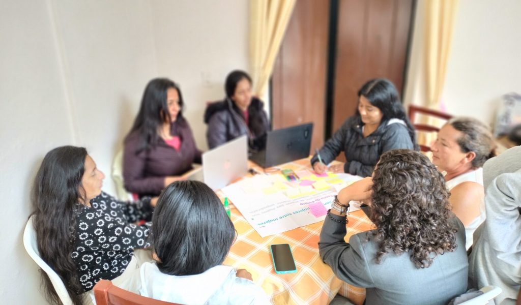 Sesión grupo de ahorro y crédito local