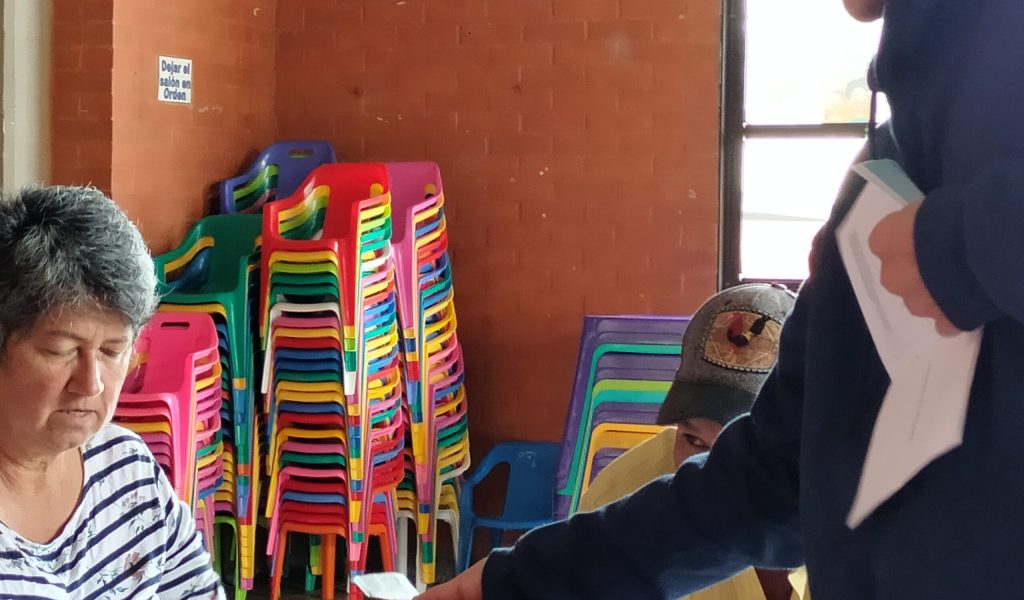 Sesión grupo de ahorro y crédito