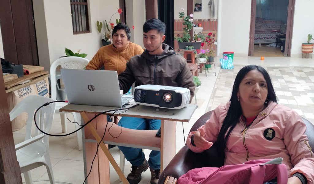 Sesión grupo de ahorro y crédito